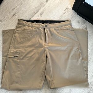NWT, never worn golf pants